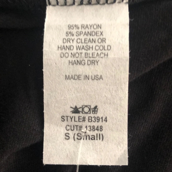 Black top with leopard sleeves new without tags. - Picture 6 of 7